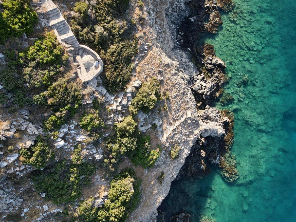 Villa Aiolos: Above The Sea, Within Agios Nikolaos Ngoại thất bức ảnh